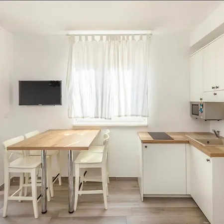 Apartment Coco Close To The *