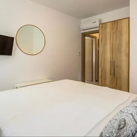 Apartment Coco Close To The *